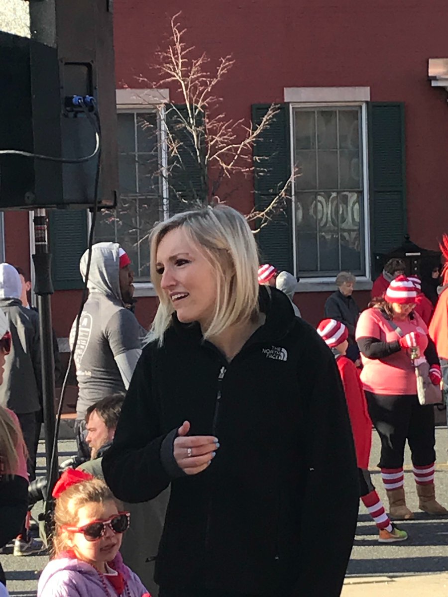 CoachGardner15's tweet photo. Look whose giving back at the Ronald McDonald House 5k in Baltimore on a Sunday morning. Lauren Z. Thank you!! https://t.co/tse6kmkvSv