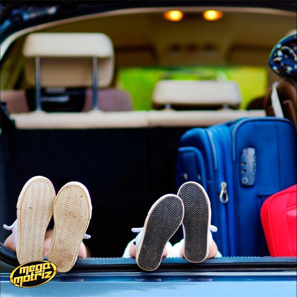 MegaMotriz's tweet photo. Cuando hagas viajes largos con niños asegurate de planificar pequeñas paradas para que se estiren y distraigan un poco, de esa forma evitaras las molestias por aburrimiento.
#tips #cuidados #pintura #carro #automotriz #car #auto #instacars #MegaMotriz #consejos https://t.co/KZYOQcUAdK