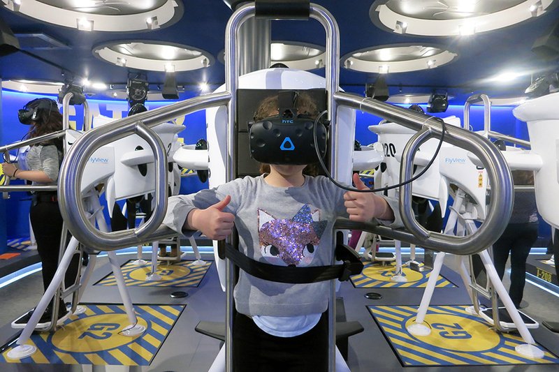 QueFaireAParis's tweet photo. 🚀 Parés à décoller? On a survolé pour vous les plus beaux monuments de la capitale avec #FlyViewParis 💺🕶
🔎 https://t.co/BR0dBS7NFA #VR https://t.co/5SVENTm8FJ