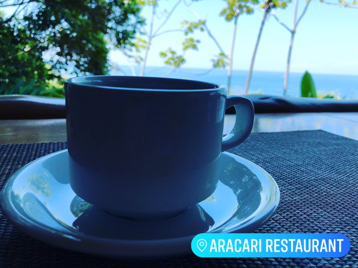 LaCusinga's tweet photo. A cup of #Coffee with an #OceanView at our #aracari #restaurant at #lacusinga #hotel in #CostaRica https://t.co/VQDD3Zchjq