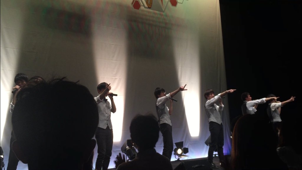 yz_chi_1018's tweet photo. LaVoce新歓春ライ見てきた!
BlueBullとBloodyMaryヤロバン楽しそ〜~'reのマッシュアップ面白かった!LALALANDメドレー踊りたくなる💃
こんなん新入生見たら誰でも入りたくなるなあ。。
#LaVoce春ライブ #Medising https://t.co/L7jXLKLE1u