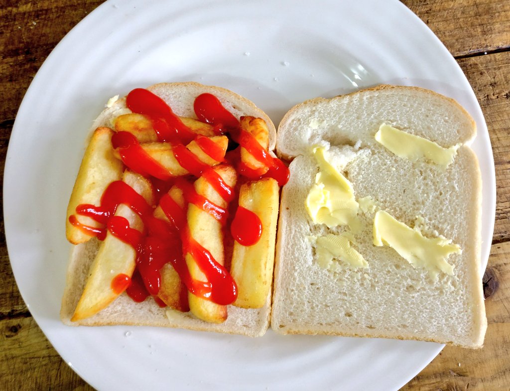 280charactstory's tweet photo. British cuisine at its finest #chipbutty https://t.co/JteSmOdrWM