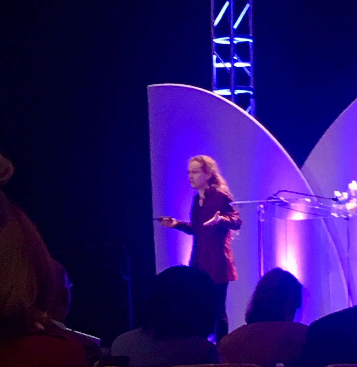 DrClaudiaSantiF's tweet photo. One of my favorite takeaways from @apa #APATech2018 by Justine Cassell: “rapport improves productivity.” Supports why interactive #videogames are positive interventions as well as my own approach in the work environment! #womeninscience #womenintech https://t.co/cCJo49R8jy