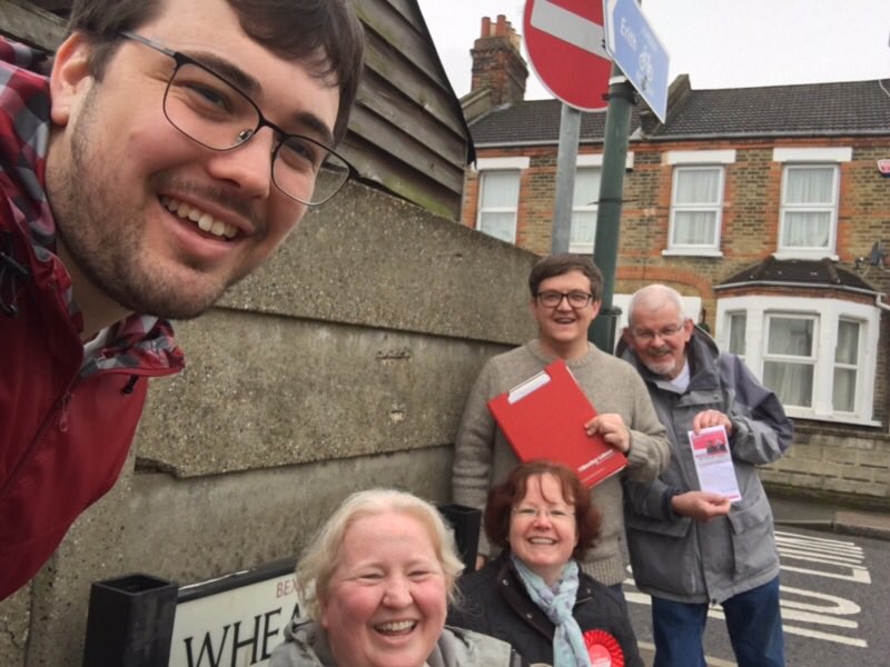 DannyHackett's tweet image. The rain didn’t stop us in #Erith this morning. Strong support for @JoeFerreiraUK and Nicola! Tories nowhere to be seen! #LabourDoorstep @BexleyLabour