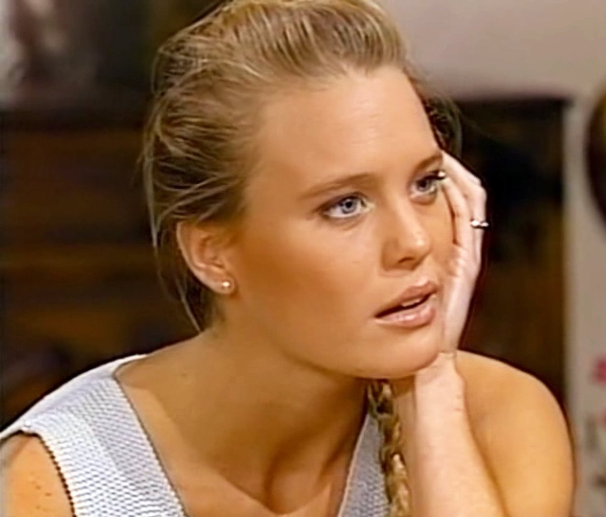 SantaBarbaraNBC's tweet photo. Happy 52 birthday, Robin Wright! ❤️@RobinWrightWeb @SantaBarbaraNBC @RealRobinWright https://t.co/uEPGRReRBK