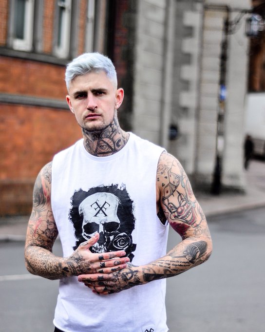 Watch Tattooed knitter's leaked NSFW photo on TwXstars