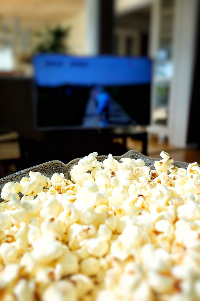 oscarekstam's tweet photo. Fullt ställ med popcornen här. Hur laddar @vacchi och @Ontsnapping under PR @EurosportSE? https://t.co/ocqKRjhhcU