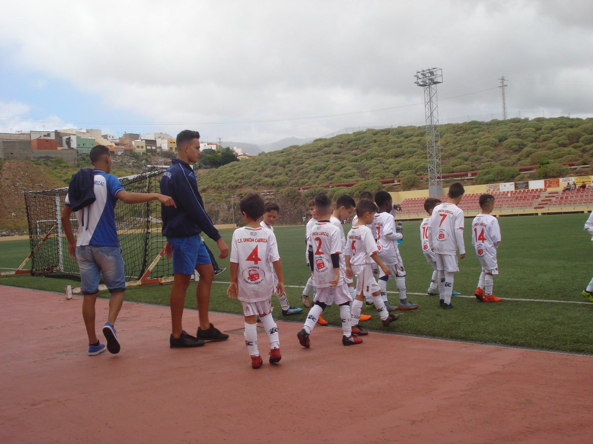 cfucarrizal's tweet photo. Categoría Pre-Benjamín

 CFU Carrizal    2 –  CF Majoreras  1

EL CARRIZAL TUMBA AL LÍDER Y APRIETA LA LIGA

 Los blancos dieron un golpe en la mesa al superar en la jornada de ayer al Majoreras. Domingo Nepi y Aitor Cruz con un golazo resolvieron el choque. https://t.co/nZsUq4N24M