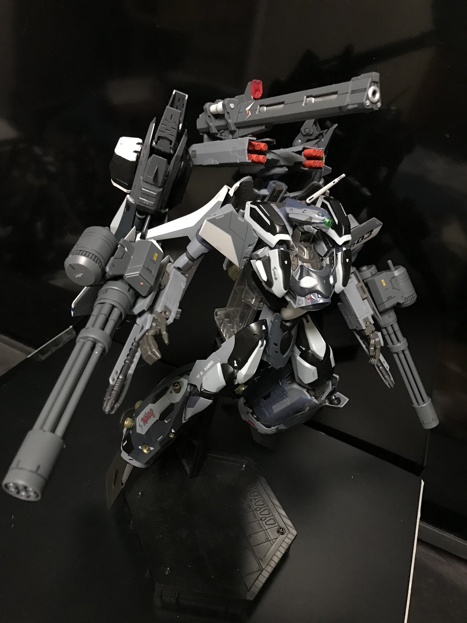 TEN na Twitteru: "DX超合金 VF-31の アーマードを手にするまでは 絶対、死ねない！ #マクロス #macross…