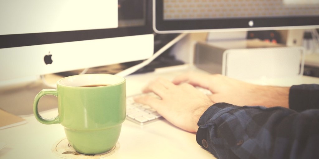 helloendless's tweet image. #EasyEmail suggests replies but also saves you from sounding #robotic by learning from your message patterns, allowing you to curate responses before sending them. j.mp/2HhE9PM