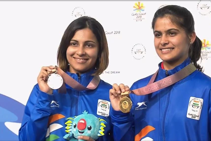 rai_archis's tweet photo. Another amazing piece of news! #ManuBhaker congrats for your gold medal 🥇 in #GC2018Shooting! Also many congratulations to #HeenaSidhu on the🥈
Daughters of India continue to make us proud 😀👍👌 https://t.co/czx6Ek5bZZ