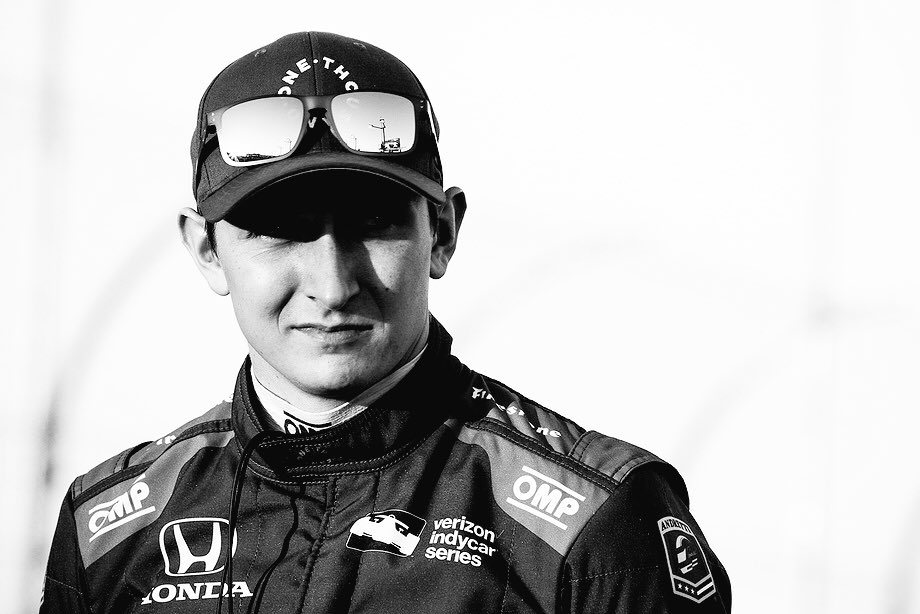 ZachVeach's tweet photo. There’s nothing like short oval fun! We had a lot better race than it showed last night, very proud of my crew. Little by little, we’re getting there. https://t.co/AslDlBSSZu