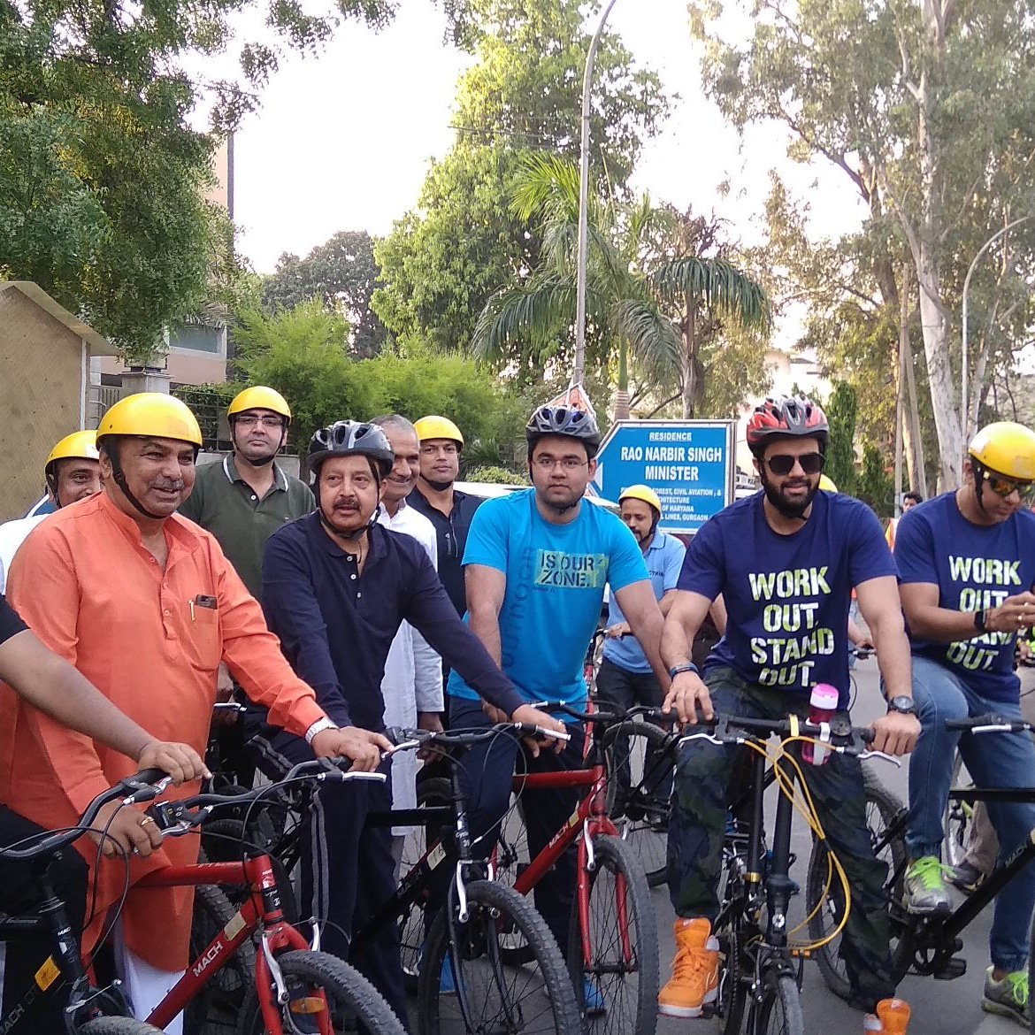 RaoNarbir's tweet photo. #NewProfilePic Let’s walk the talk. I have started cycling to make #Gurugram #Sustainable. Join me and be part of the change @nitin_gadkari @mlkhattar @cmohry https://t.co/9vEHlb14Hy