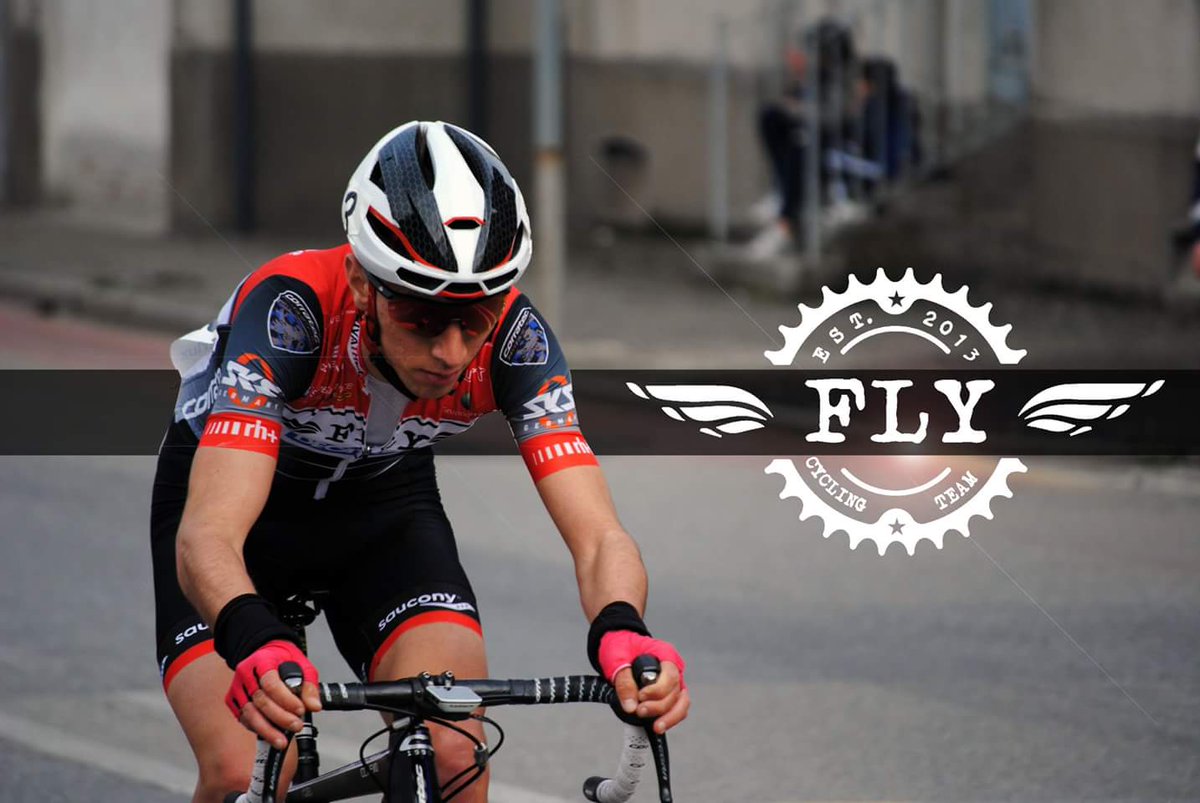 FLYCyclingTeam's tweet photo. Today's Race!
#GiroDellaProvinciaDiBiella
#FlyCyclingTeam
#cycleunit 
#CyclingTeam
#CyclingLife
#CyclingRace
#CyclingPhoto
#CyclingKit
#CyclingPartners https://t.co/X15qj8VAuN