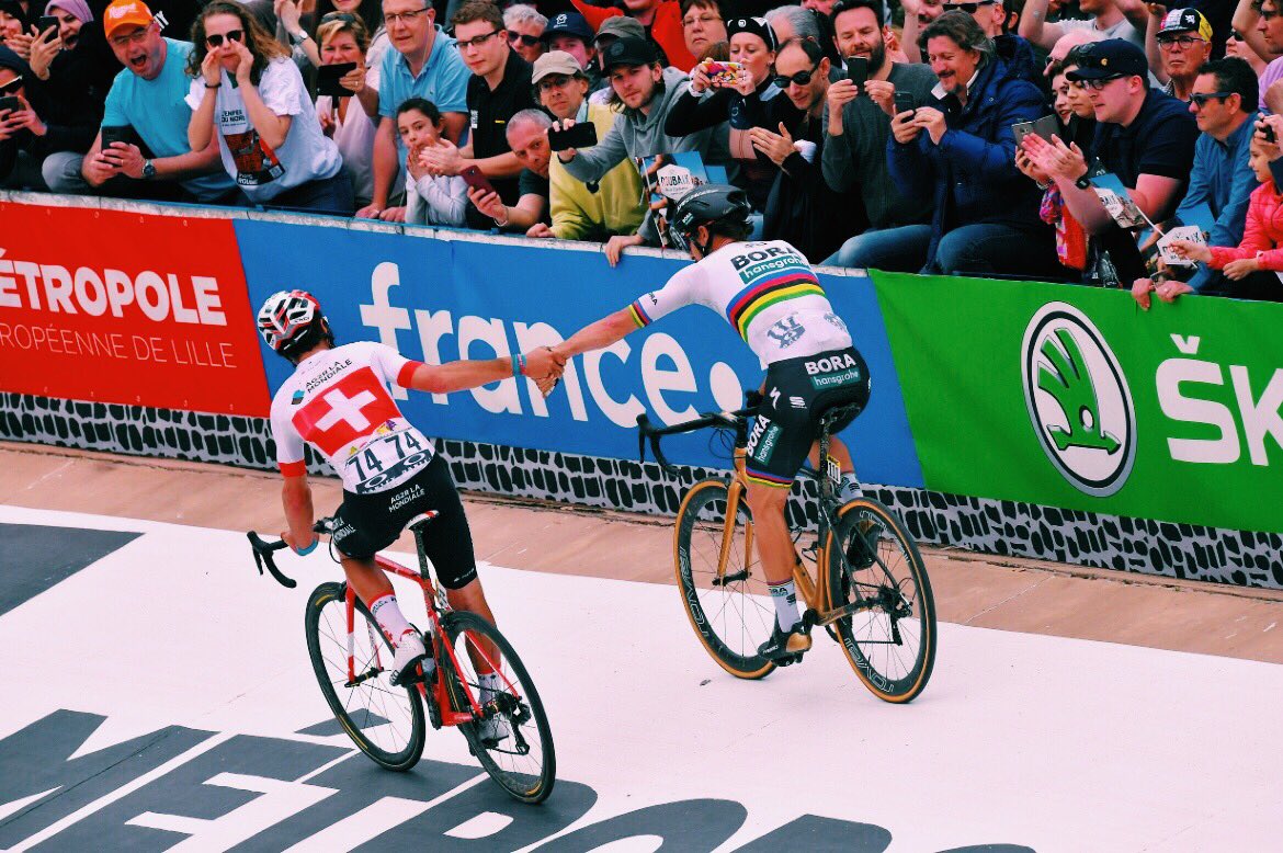 👏 Nothing but respect and class 🤝
#ParisRoubaix
