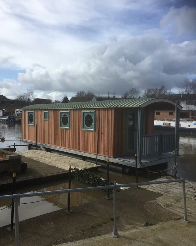 Just launched our next RiverPod and being filmed for
Channel 4’s series “My Floating Home” which is very exciting 😊 #channel4 #myfloatinghome #houseboatsforsale