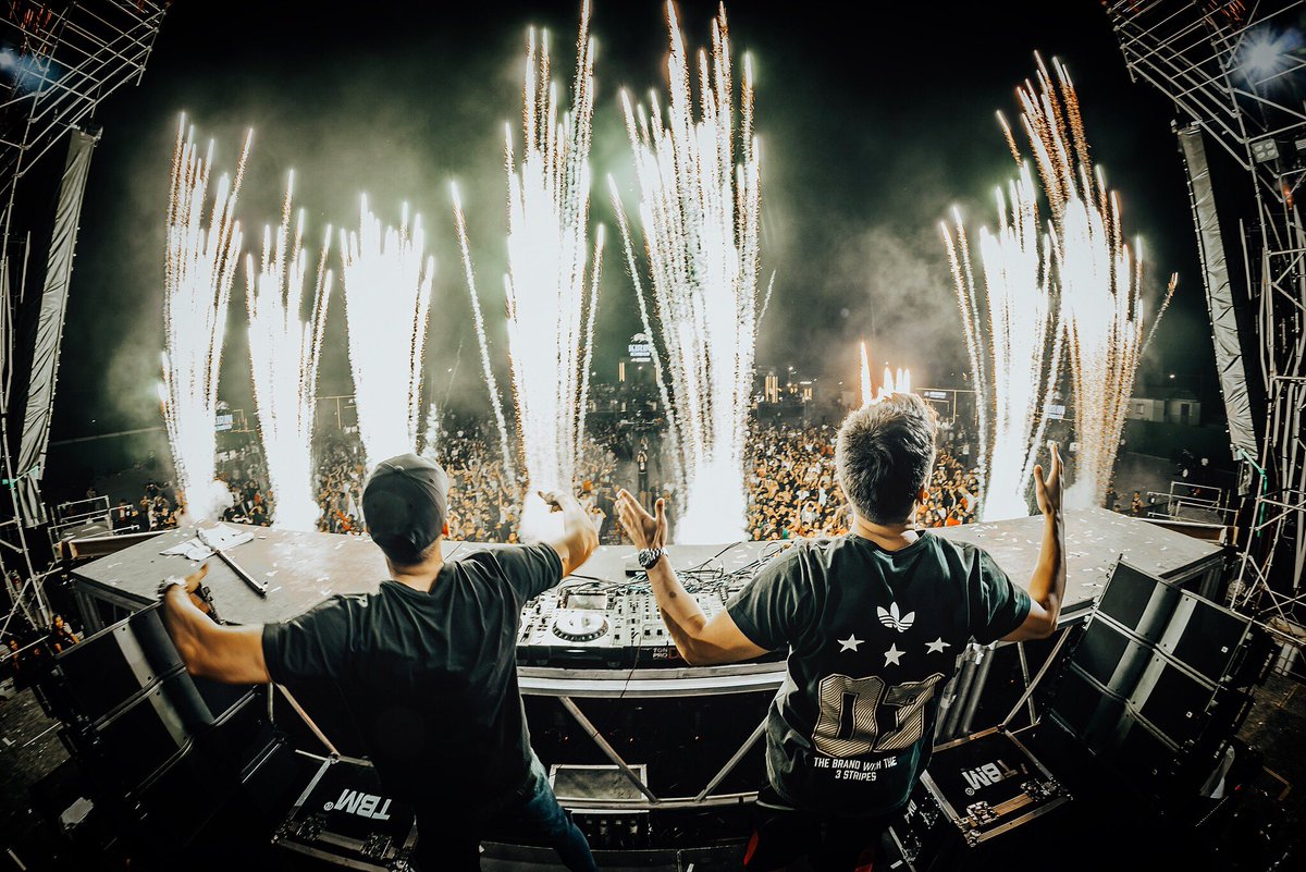 VINAI's tweet photo. WHERE DO U WANT US TO PLAY? https://t.co/A8lJU7yXpy