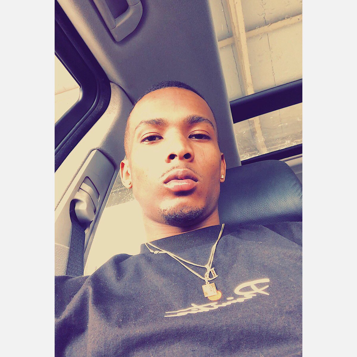 Denzell___'s tweet photo. https://t.co/aMvtVxLFYT