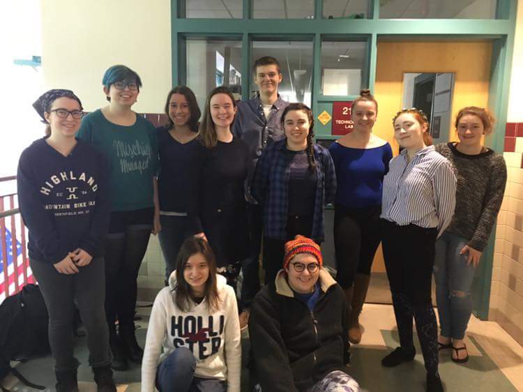 gdplayers's tweet photo. Senior Spirit #gdrsdchat #gdstrong #artsmatter https://t.co/bTlM4tt0ou