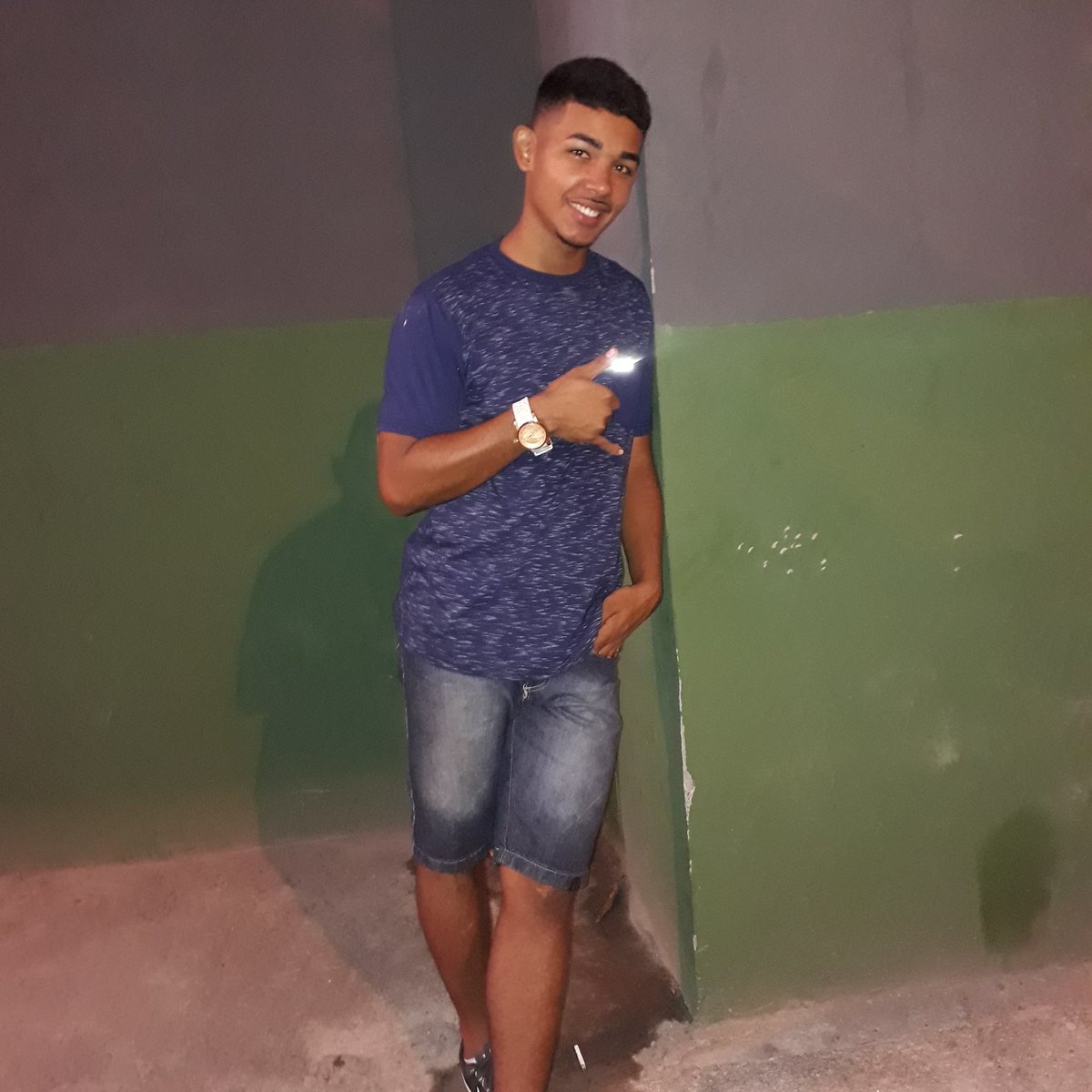 QueridinhoOFC's tweet photo. A Preocupação deles é que o WL Ainda tá Vivo Haha
WL ta De Volta Bebê / Mal Me Quer ? Gostoso ESTOU 😚
#Segueeeeeeeee ❤ #SobreOLajão 😎 https://t.co/er3k41OfSr
