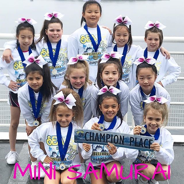 Panther_Cheer's tweet photo. Samurai had a GREAT 2 Days of ZERO deductions and are ending their season UNDEFEATED and an ABSOLUTE ZERO at EVERY competition this season! WOW! .
.
.
#champions #allstarcheer #cheersquad #cheerleading #bccheer #bccheerleading #canadiancheer #canadiancheโฆ https://t.co/FkXEDKplXM https://t.co/8ojZu0tLPU