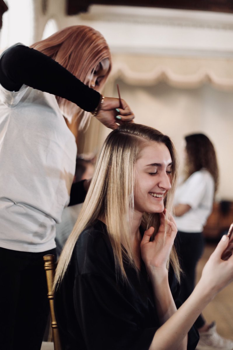 Love this look. Only achevied with our Fresh Pressed Blow dry lotion and Silk Veil to finish! Please visit our Instagram <a href="/styletherunway/">Style The Runway</a> and the link is in our bio to purchase this product!!! #style #fashion #beauty #salon