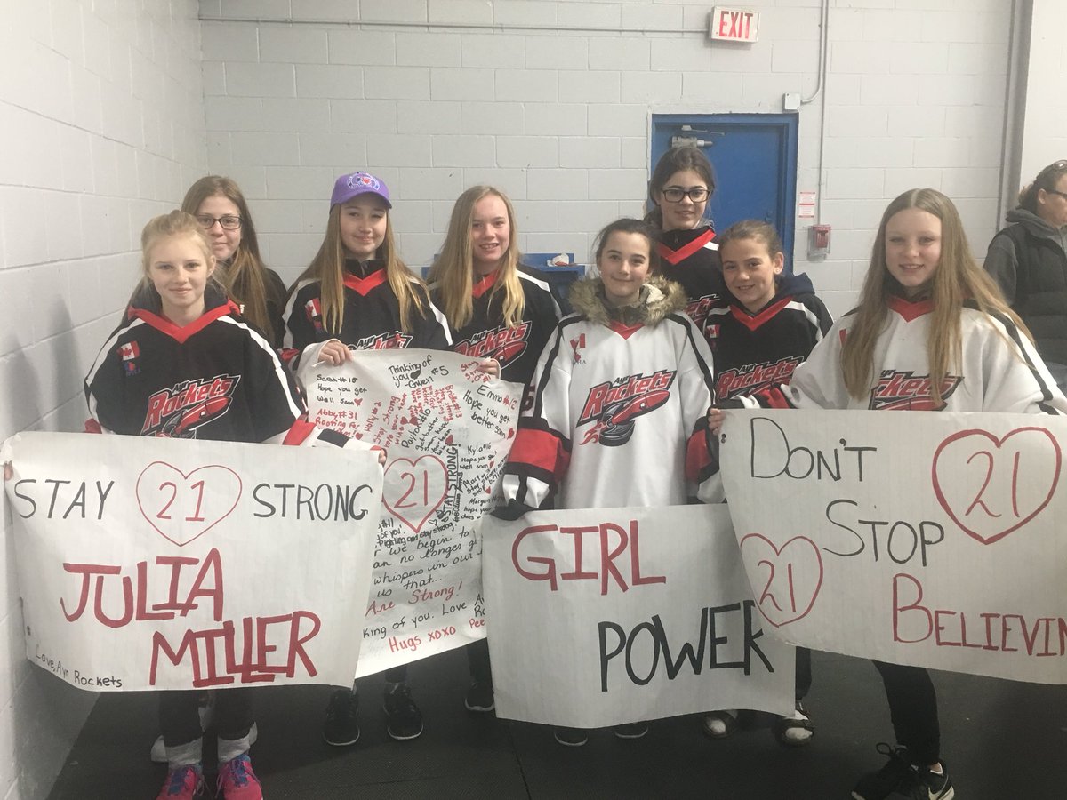 OVThunder's tweet photo. Amazing showing of #hockeyfamily by @AyrRocketsGH they showed up at 8am game with posters to support Julia thinking she was on our team. Amazing Girls! You got this Julia! https://t.co/huOppVkKQM
