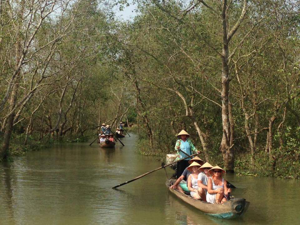 AsiaLotusTours's tweet photo. MEKONG DELTA - A TROPICAL GARDEN

#asialotustours  #vietnam #southernvietnam #mekongdelta   #fruit #floatmarket #coconutforests #flowervillage #island #DongThap #CanTho #TienGiang #TraVinh #BenTre #CaMau #KienGiang #AnGiang #PhuQuoc #HaTien https://t.co/z70MD6xqjk