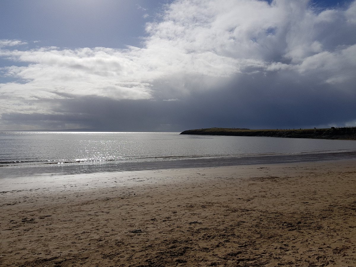 heath000's tweet photo. @SteveJones I can see how Barrybados  is like Bahrain 😜🏴󠁧󠁢󠁷󠁬󠁳󠁿 https://t.co/Dacd8grNJn