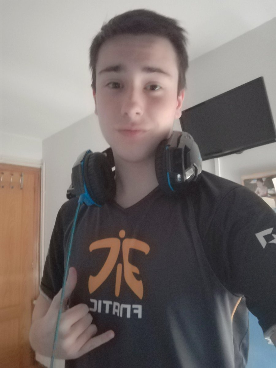 JordiS180's tweet photo. #FNCWIN #forsoaz #LCSEULVP https://t.co/qrMM5aAaqK