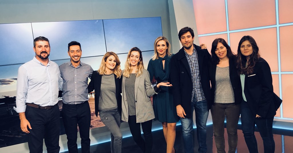RocioPardoOrtiz's tweet photo. Cuando descubres el verdadero sentido de un equipo! Gracias por tantos buenos momentos. #equipofinde #la7 #periodistasalpoder #television #informativos #despedidas #pilascargadas 🍺🍺 https://t.co/I81kQMrDjX