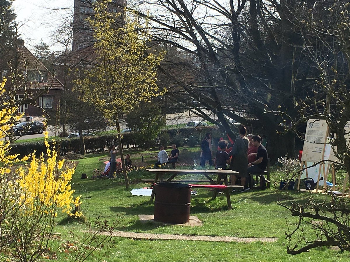 Seizoensopening van de mooiste stadstuin van Arnhem <a href="/Kweekland/">@kweekland</a>