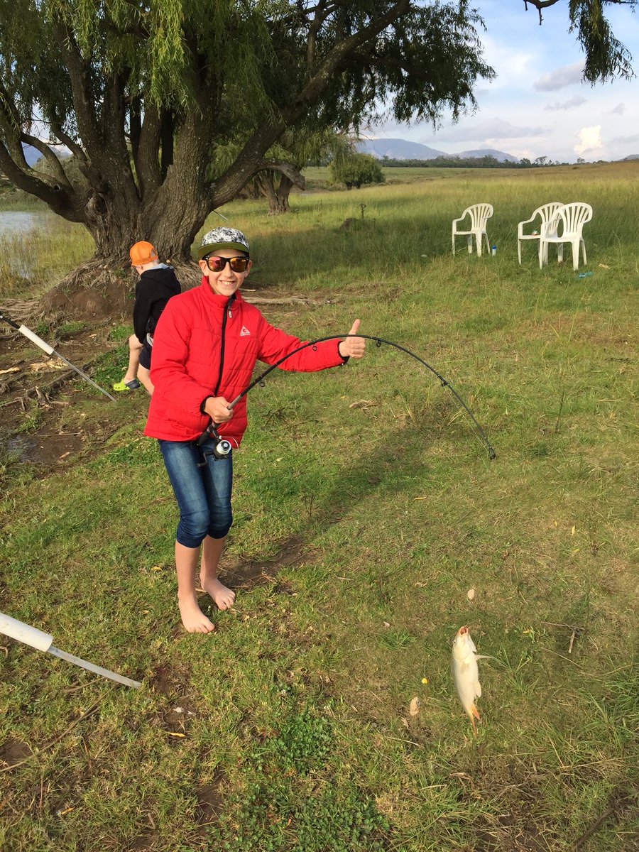 thesilentcow's tweet photo. The best thing about #cubing is you can combine it with almost any other activity. #fishing #freestate #learn2solve #thesilentcow #megaminx https://t.co/1XCpiJXE5d