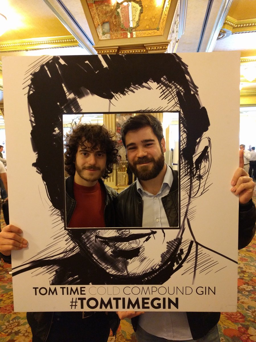 Funfh's tweet photo. Che bella sorpresa!!  #tomtimegin https://t.co/4TZafiAvKA