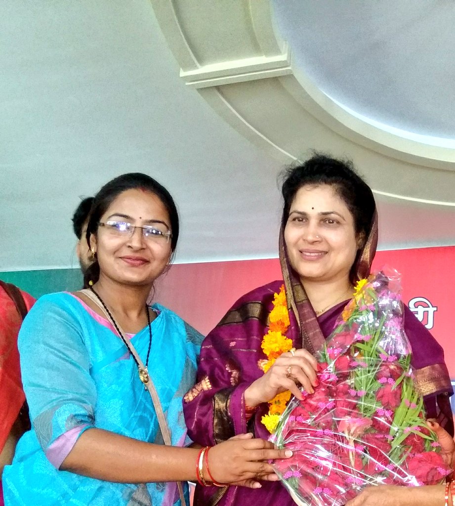 pratima_bagri's tweet photo. Pradesh prabhari Smt. Krishna Gaur ji https://t.co/XJYIp5lLlz