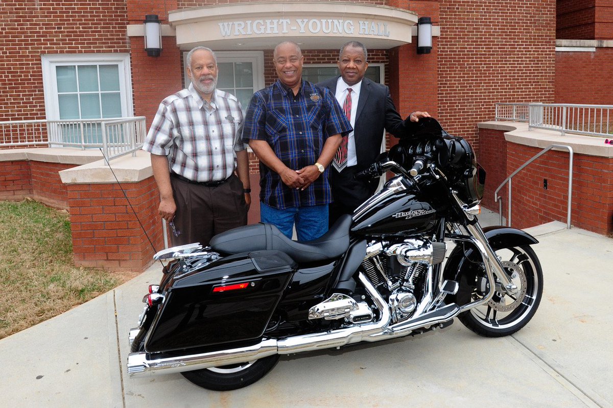 CAU's tweet photo. #CAU School of Business Lecture Series with graduate alumnus Maurice Slaughter, MBA. Slaughter is the first African American to own a @harleydavidson dealership. (Credit: Curtis McDowell) #HBCU #WeAreCAU #CAU_RYS18 https://t.co/rI4GnoBSSo