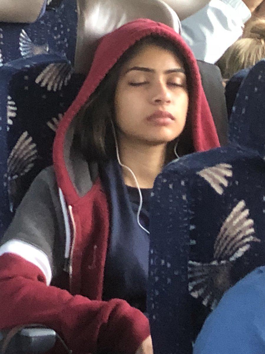 JPTHOSA1718's tweet photo. Very sleepy while on our way back from states 😴😴 https://t.co/amtdOx2JMw