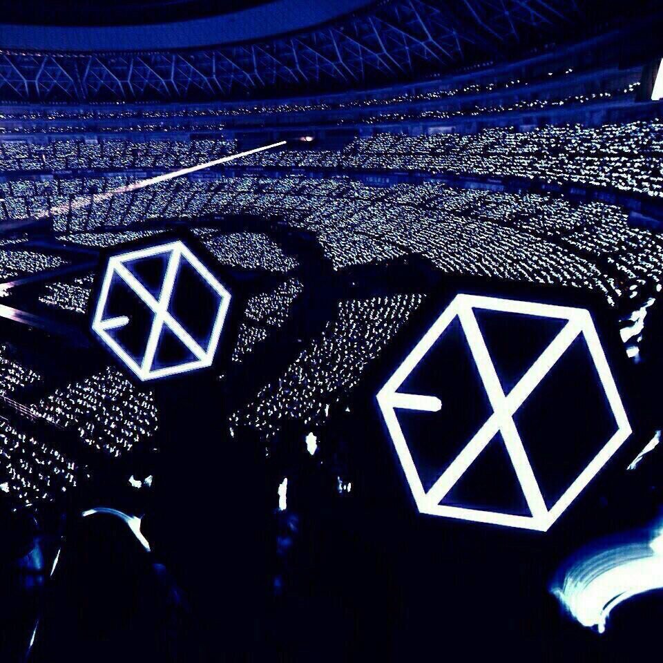 _Kris_Lee_'s tweet photo. #6YearsWithEXO #6yearsofEXODebutStage
Они достигли невероятных результатов благодаря нам, Эри <3
We are one :3 https://t.co/JQ57Q5qnQn