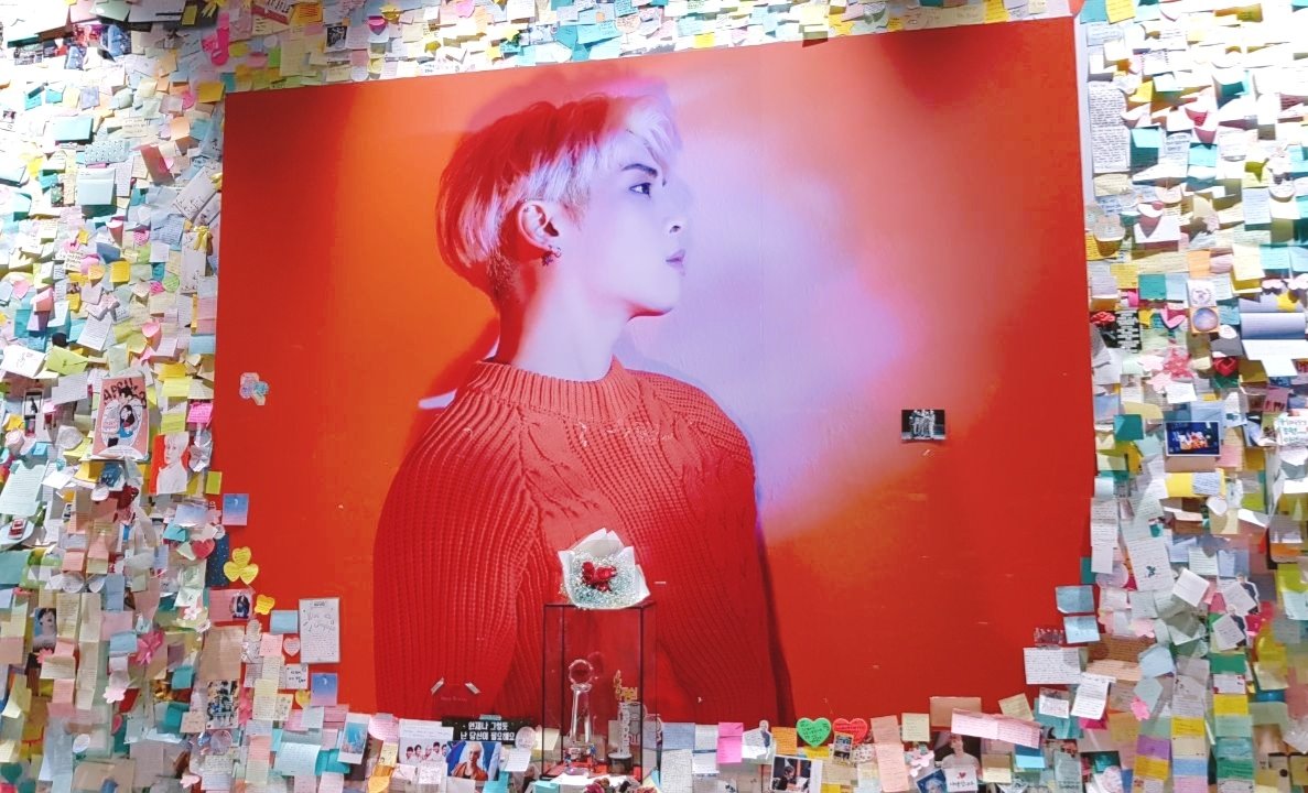 _almightyblings's tweet photo. Those memories of you will always bring a smile to us.
Till we meet again. 
사랑해 ♡ 
#종현아생일축하해 #HAPPYJONGHYUNDAY 
#종현아_덕분에_내_평생이_따뜻해 https://t.co/f9SV8UABdT