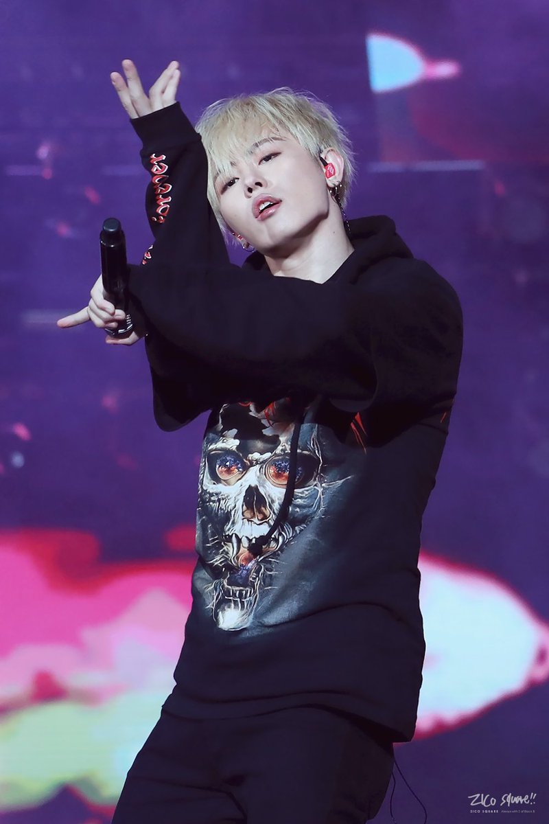 Zico_Square's tweet photo. 권아~
행복한 하루.. 아니 행복한 27살을 보내길 😄
생일 축하해~🎂

#블락비 #유권 #UKWON #UKwonderfulDay https://t.co/BWRGXZhQ7j