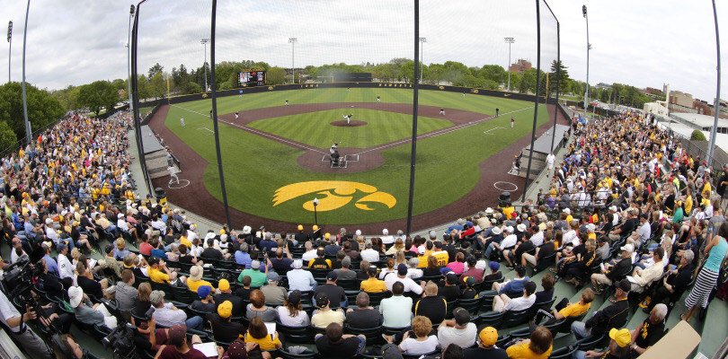 JaredT_15's tweet photo. I’m blessed to announce that I have committed to the University of Iowa to further my academic and baseball careers. I would like to thank my family, friends, and coaches for everything they have done. @UIBaseball 🐤#gohawks https://t.co/6PrVhnVycl