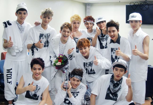 sannie_sun_'s tweet photo. Moje kochane exo ma 6 lat <3 Jestem z nich bardzo dumna i zawsze będą mieć ważne miejsce w moim sercu <3 #6YearsWithEXO #6YearsWithEXO_L #6yearsofEXODebutStage https://t.co/Q33PLrPyGr