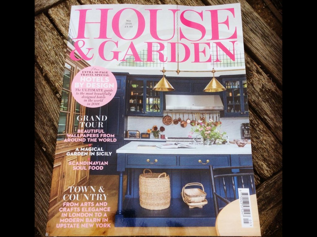 PGPdecorators's tweet photo. @_houseandgarden #symmjoinery #symmdecorators #handpainted #brushapplied @FarrowandBall #hagueblue https://t.co/2Zf9tIVsKF