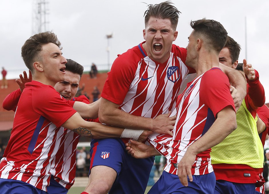 AtletiAcademia's tweet photo. 🏆 El Atlético de Madrid Juvenil A, brillante campeón de liga
CRÓNICA 📝 ➡ https://t.co/qdJ5H2OEWq
GALERÍA 📸 ➡ https://t.co/sUGPpuO7kg 
#AúpaAtleti https://t.co/2wUmgi0AIW