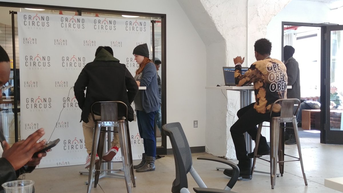 wearecavallo's tweet image. Here's some Grand Rapids area students touring @grandcircus in #Detroit and learning HTML and CSS during their #alternativespringbreak