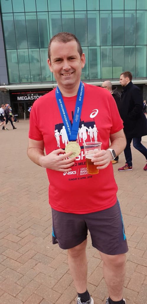 desoldham's tweet photo. Very pleased to post a time of 4:15... 30 mins off last years @Marathon_Mcr time! The last 10k was just as brutal... get me a pint! #desthered #PB #running #notsureiloveitrightnow #refueltime #ManchesterMarathon2018 #immadforit https://t.co/6rnWhgQor3