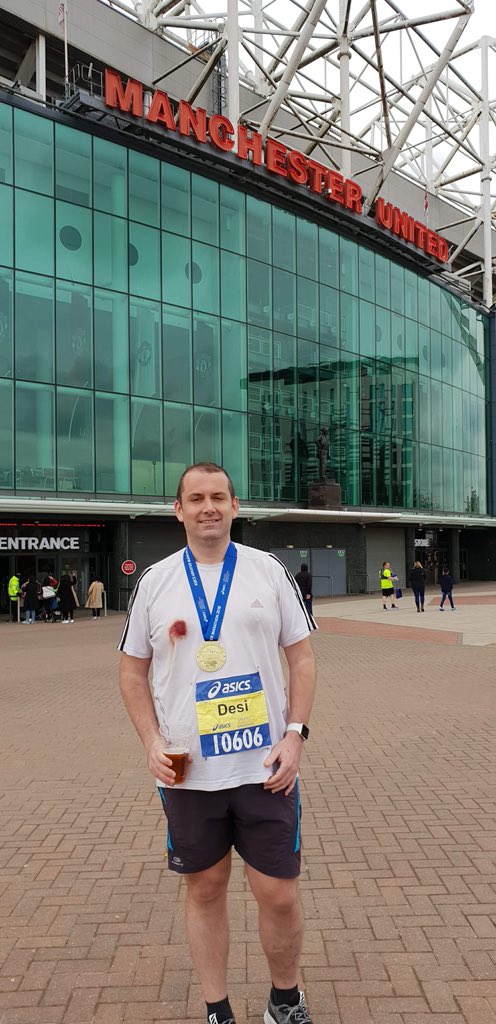 desoldham's tweet photo. Very pleased to post a time of 4:15... 30 mins off last years @Marathon_Mcr time! The last 10k was just as brutal... get me a pint! #desthered #PB #running #notsureiloveitrightnow #refueltime #ManchesterMarathon2018 #immadforit https://t.co/6rnWhgQor3