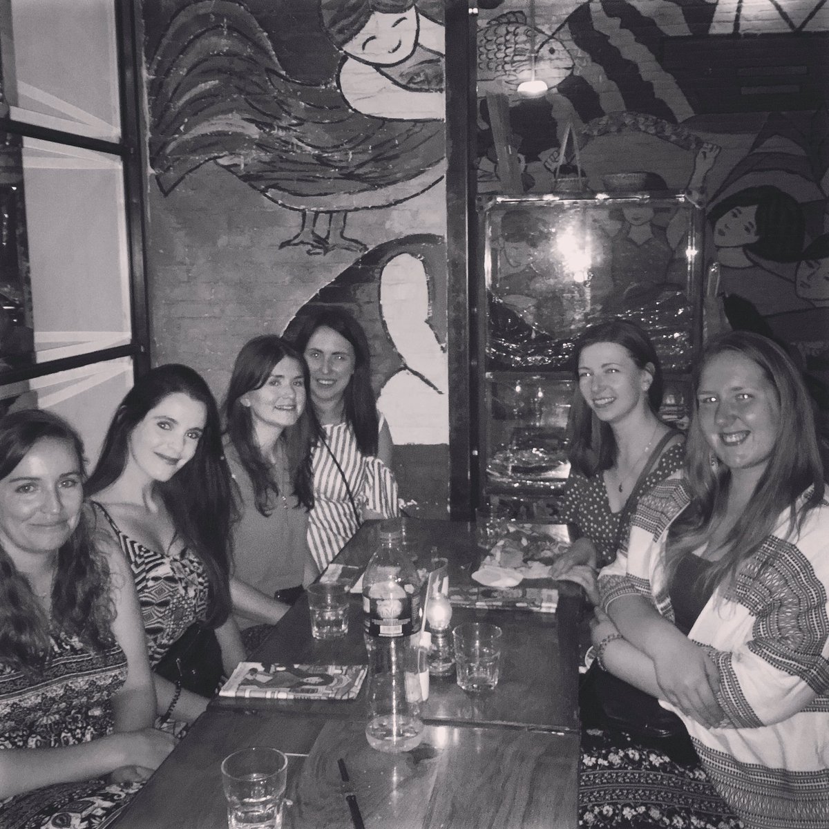 RachelLundrigan's tweet photo. I feel so lucky to have a mixture of my school girls and uni girls with me to share the Vietnam experience ❤️👩‍❤️‍👩 #hochiminhcity  #vietnam #girls #medicalelective2018 #tawemedics18 https://t.co/6uagHXhGXD