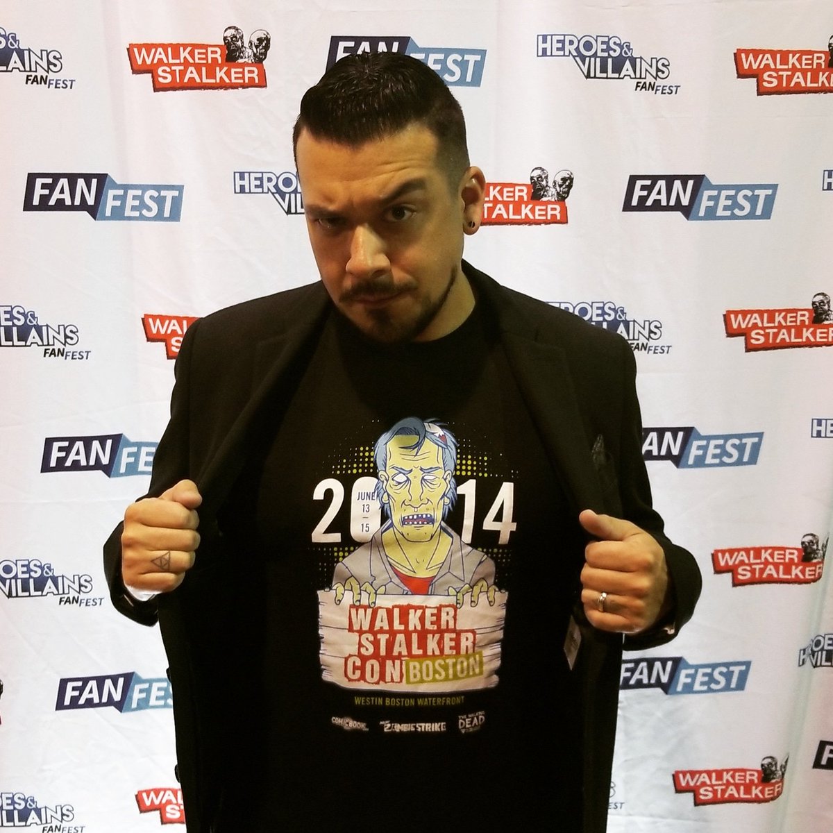 RealDaveSolo's tweet photo. On my last day, I'm paying tribute to everyone I've traveled up & down the road with for years and especially the three guys who brought me in @JamesAFrazier @ericnordhoff @G00TH ! Much #love , #respect , & appreciation for the ride! #VOFF #WSCChicago #WSCLIVE #NewBeginnings https://t.co/ZCpWdifgVw