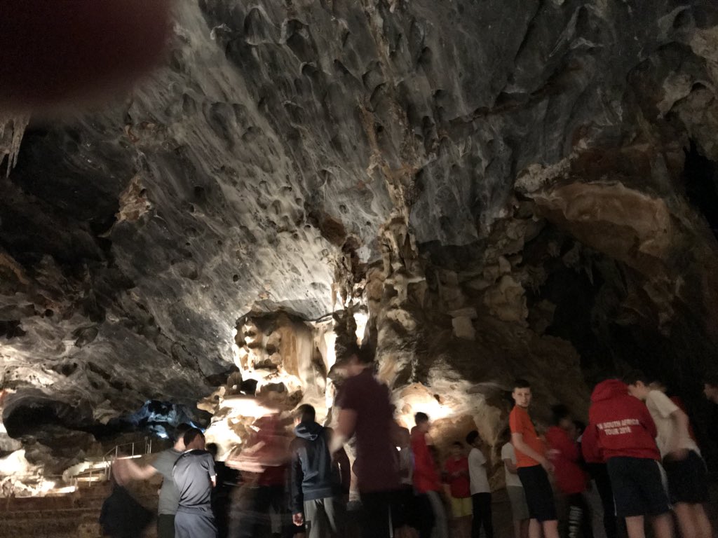 JoaSouth's tweet photo. Day 6: Ostrich farm, wildlife park &amp; caves! #ostrich #lemur #cave https://t.co/8hK9Us06hF